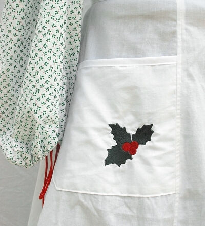 Mrs. Claus Outfit Detail