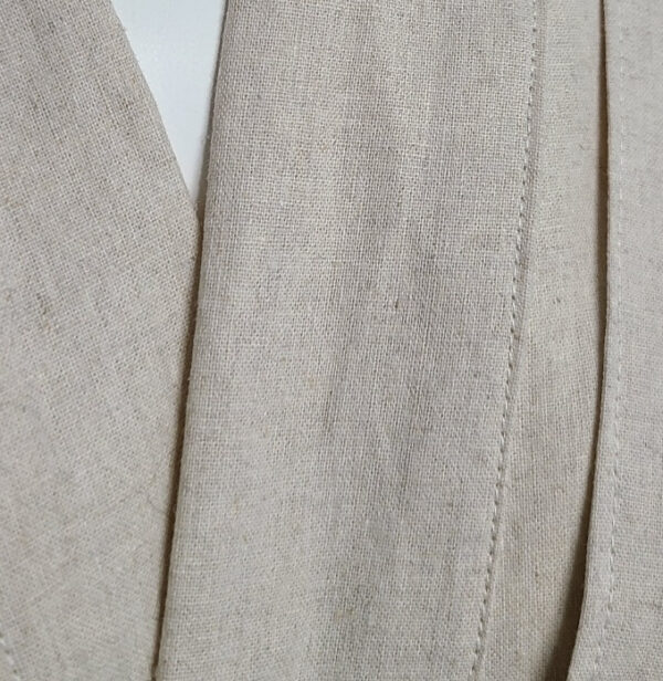 Light side linen tunic set fabric detail